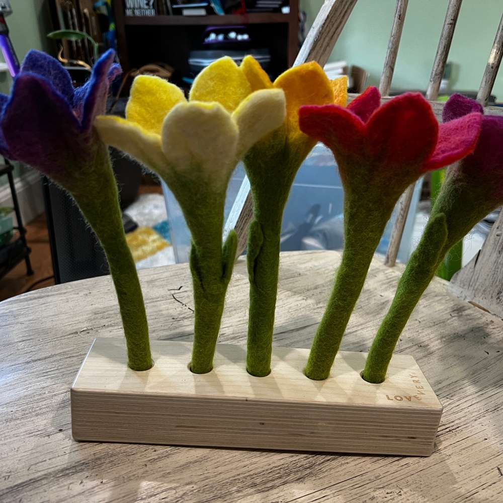 Lovevery Felt Flowers in a Row